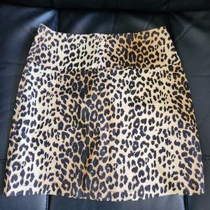 Forever 21 Leopard print skirt. NEW never worn with tag size XS